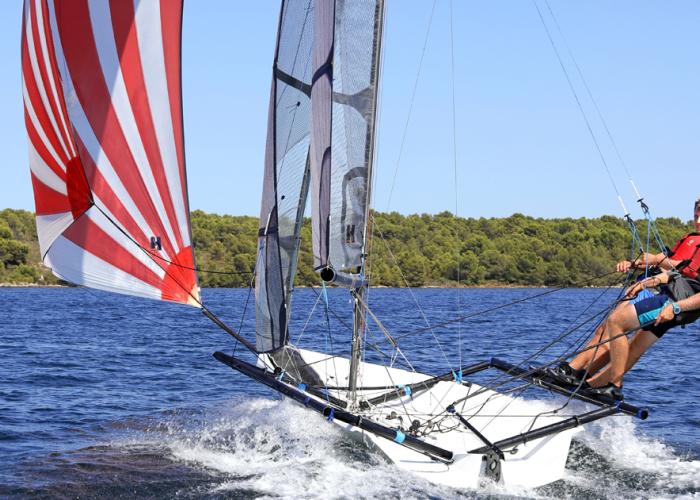 RS 800 Sailing
