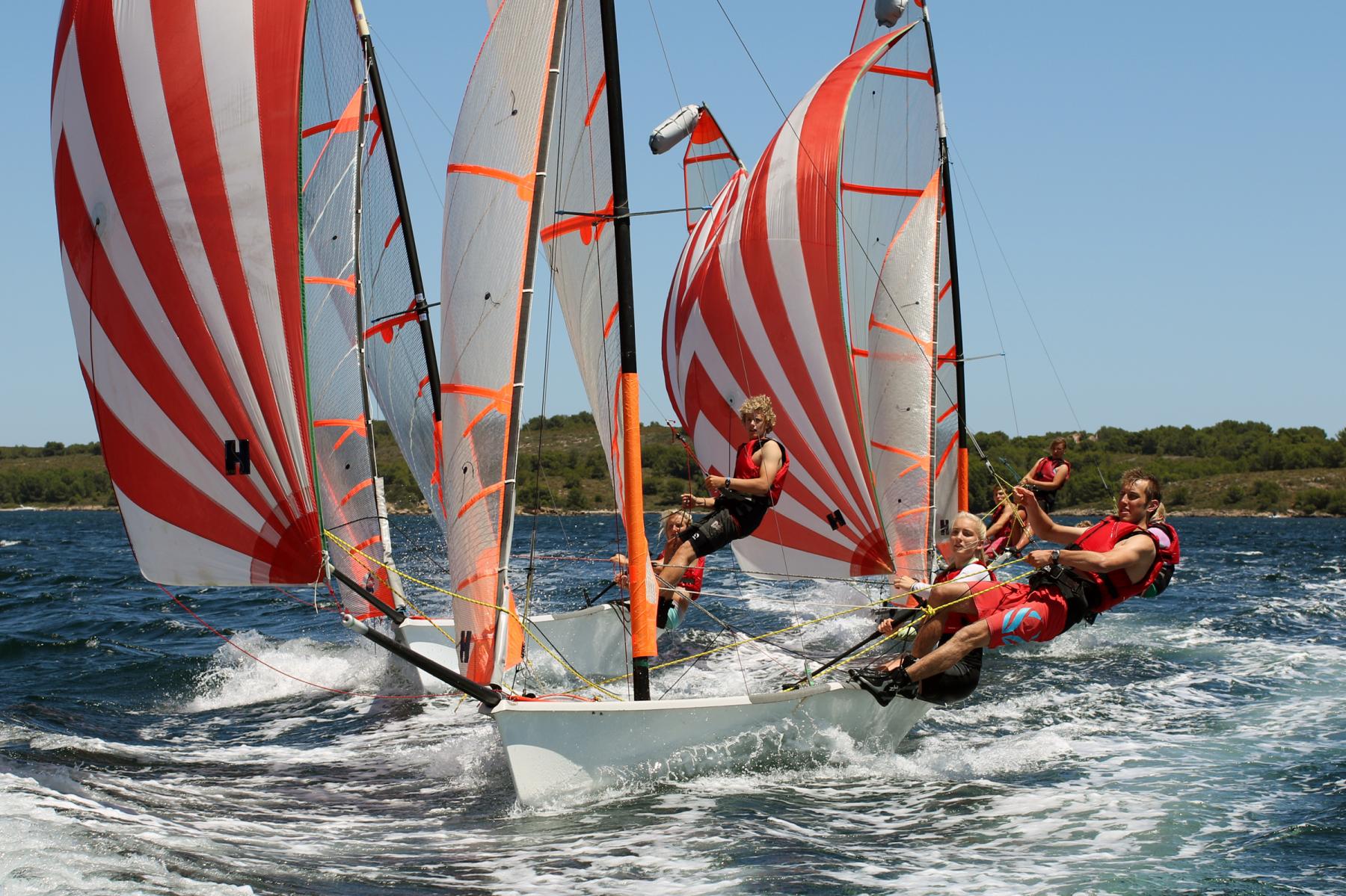 The 29er high performance sailing dinghy